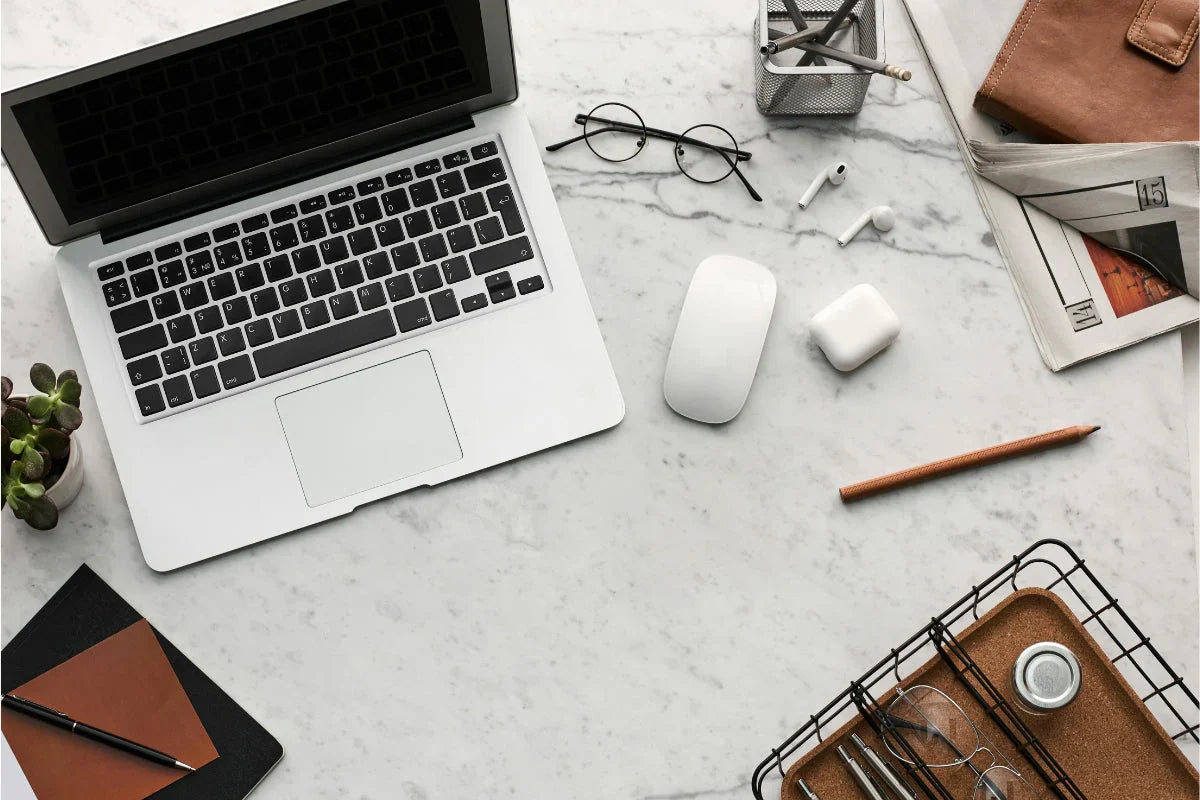 Set-up an ergonomic workspace. 