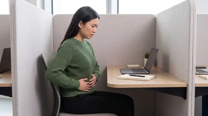 How to Relieve Period Pain at Work: Desk Solutions for Menstrual Cramps