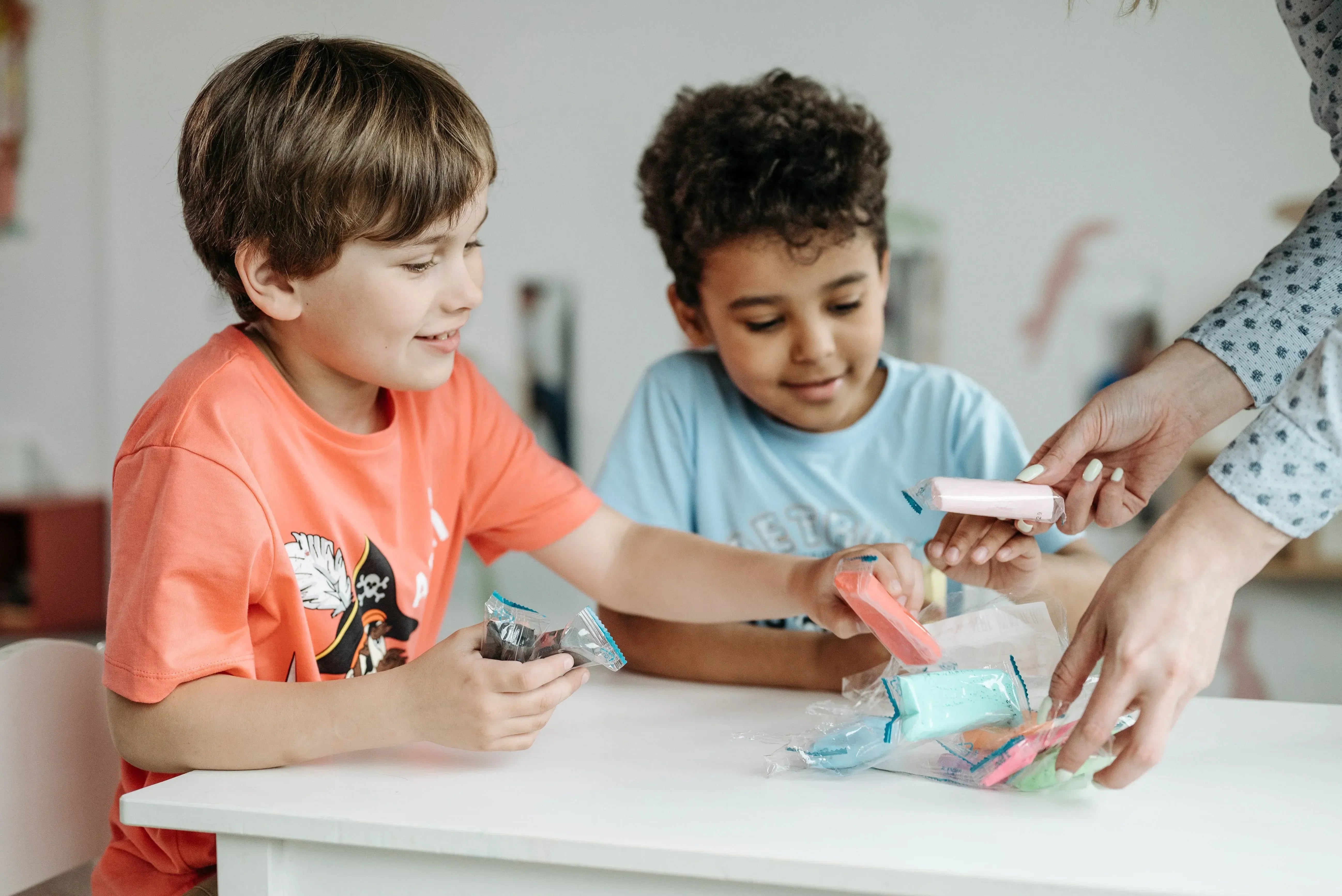 Screen-Free Activities: 25 Ideas to Keep Your Kids Busy